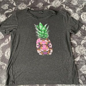 Pineapple tshirt